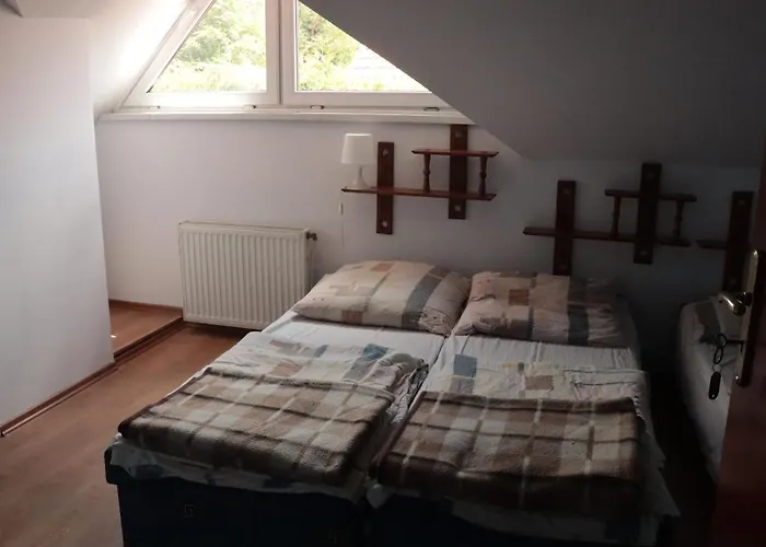 Pod Weska مزرعة للإقامة *